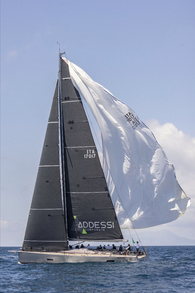 Vincenzo Addessi's Mylius 18E35 Fra'Diavolo completed an entire upwind leg with her kite still firmly stuck at the masthead. Photo: IMA / Studio Borlenghi